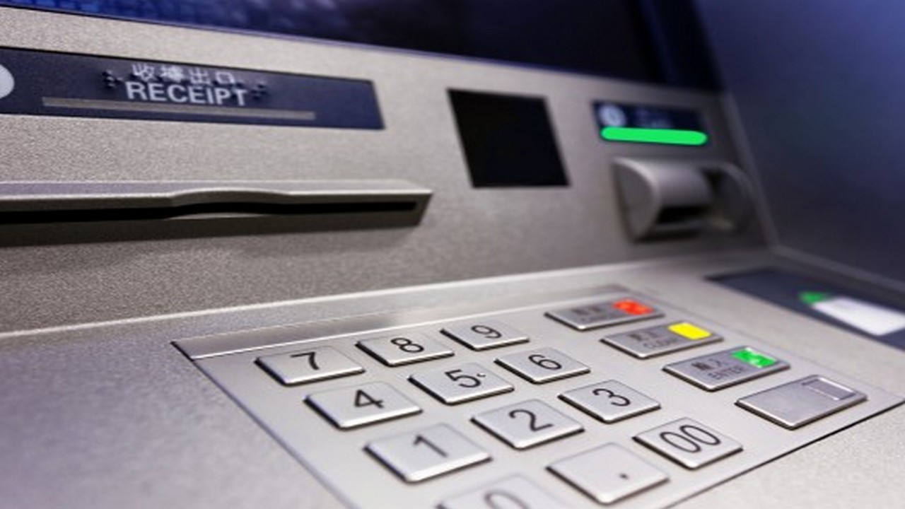 400 тисяч гривень викрали з банкомату у Деражнянському районі 