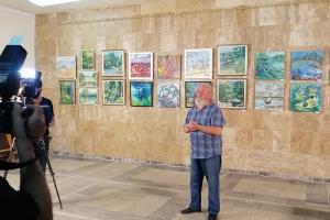 У холі Суспільного Поділля відкрили художню виставку «Небокрай»